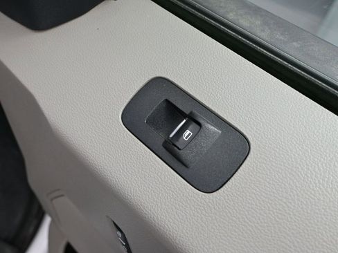 Used 2022 Ford F250 XL w/ Power Equipment Group image 44