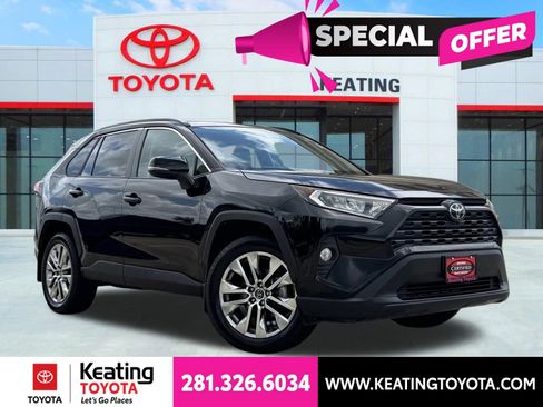 Certified 2020 Toyota RAV4 XLE Premium FWD image 1