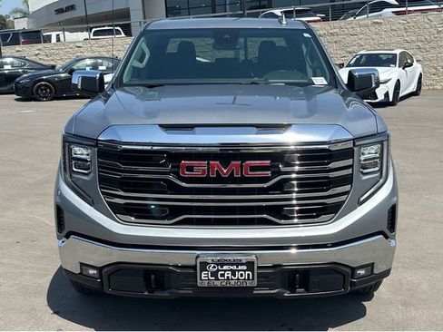 Used 2026 GMC Sierra 1500 SLT AWD/4WD image 3
