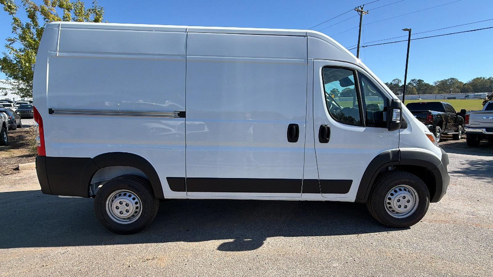 New 2026 RAM ProMaster 1500 w/ Convenience Group FWD image 7
