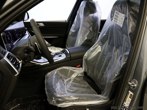 New 2026 BMW X7 xDrive40i image 10