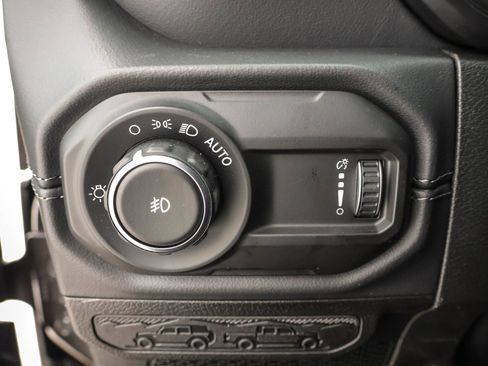 New 2026 Jeep Wrangler Sahara image 34