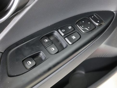 Used 2020 Hyundai Veloster N w/ Performance Package image 19