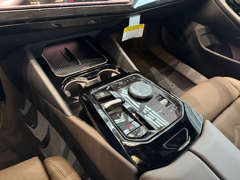 New 2026 BMW 530i xDrive w/ M Sport Package AWD/4WD image 10