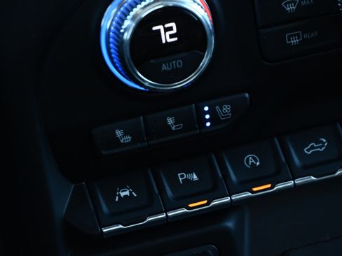 Used 2021 GMC Sierra 1500 SLT image 33