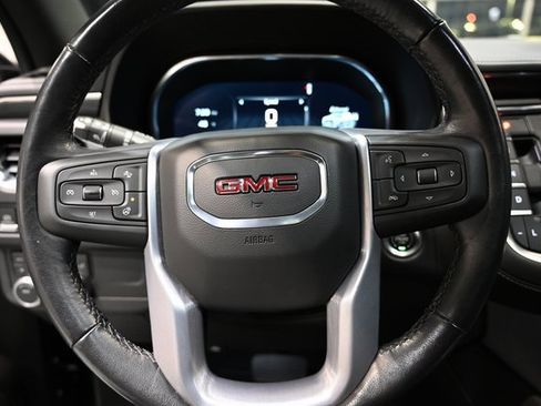 Used 2022 GMC Yukon SLT w/ SLT Premium Package image 23