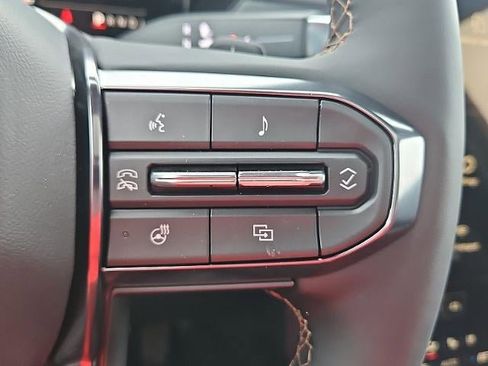 New 2026 GMC Acadia AT4 w/ Super Cruise Package image 30