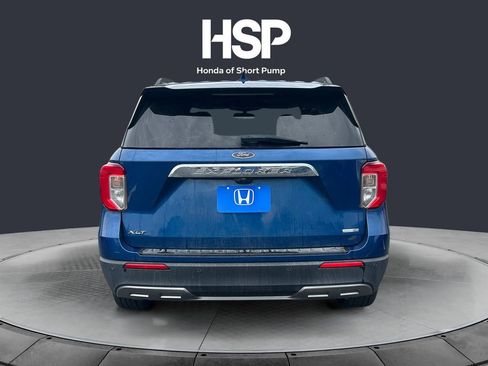 Used 2020 Ford Explorer XLT w/ Equipment Group 202A image 4