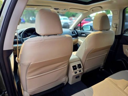 Used 2016 Subaru Outback 3.6R Limited AWD/4WD image 37