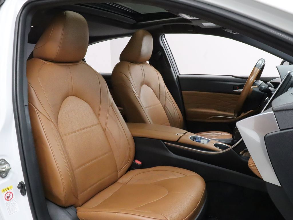 Used 2019 Toyota Avalon Limited w/ Advanced Safety Package FWD image 25
