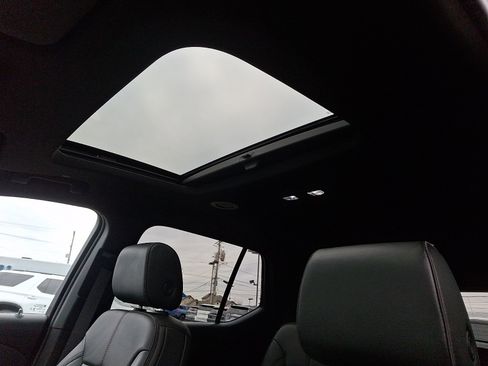 Certified 2023 Chevrolet Traverse RS w/ LPO, Floor Liner Package image 15