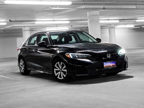 Certified 2025 Honda Civic LX image 4