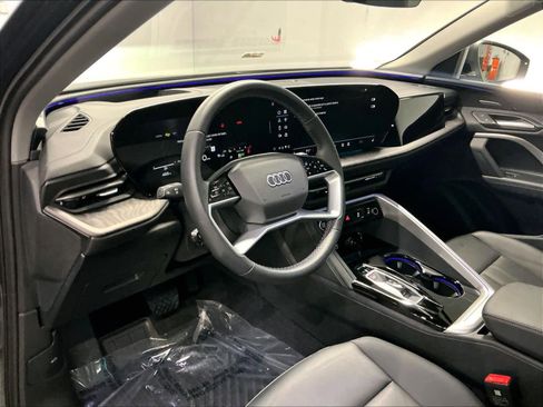 Certified 2025 Audi Q5 Premium Plus w/ Premium Plus image 16