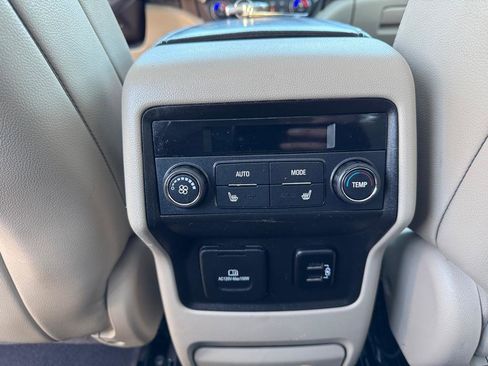 Used 2017 GMC Acadia Denali image 33