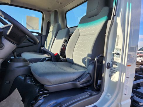 New 2025 Isuzu NPR HD image 8