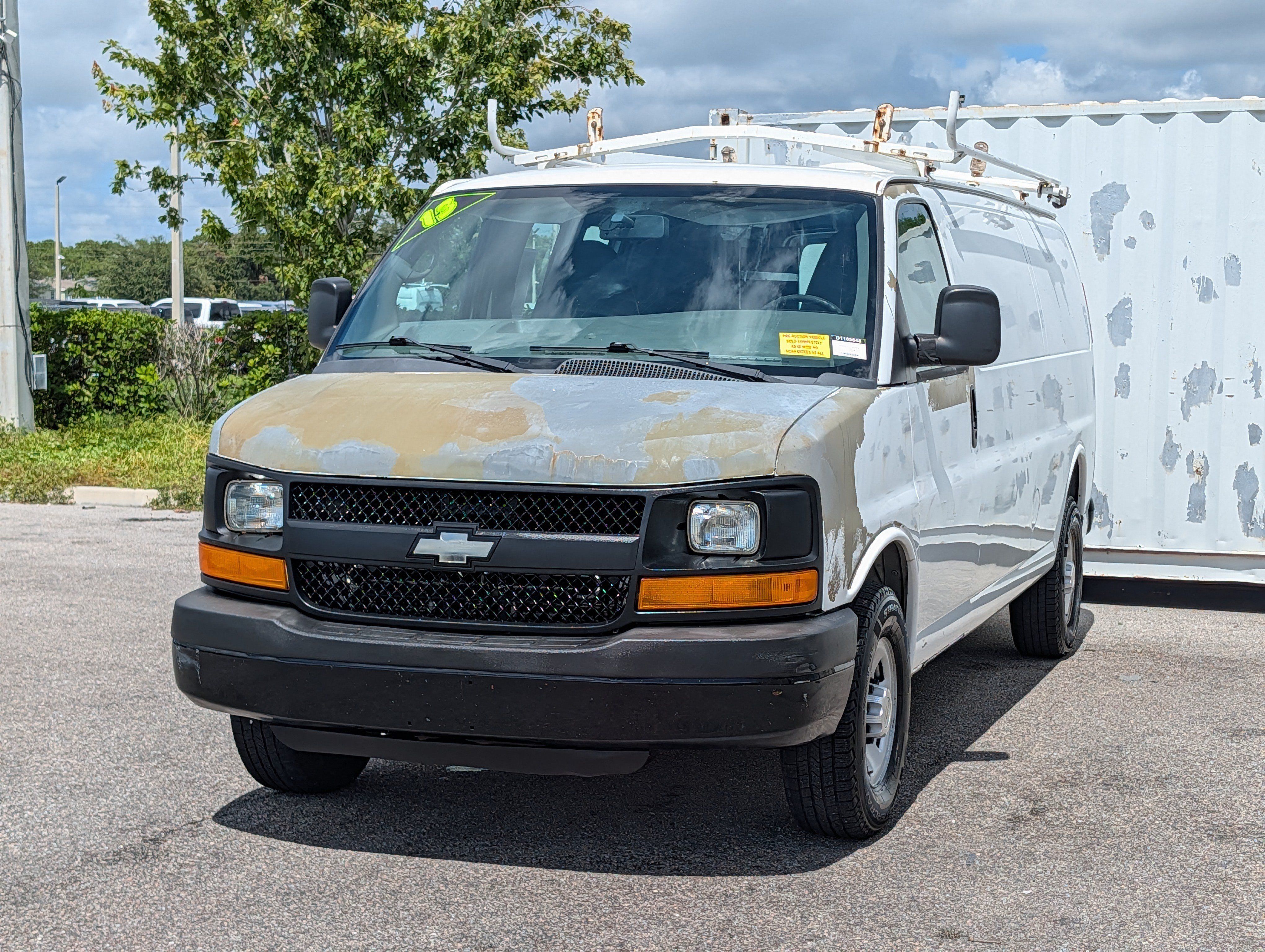 Used 2013 Chevrolet Express 3500 Extended RWD image 8