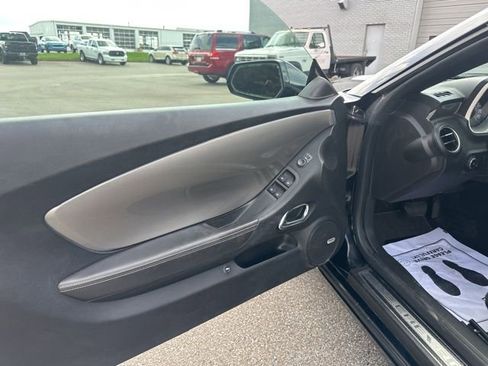 Used 2011 Chevrolet Camaro SS RWD image 22