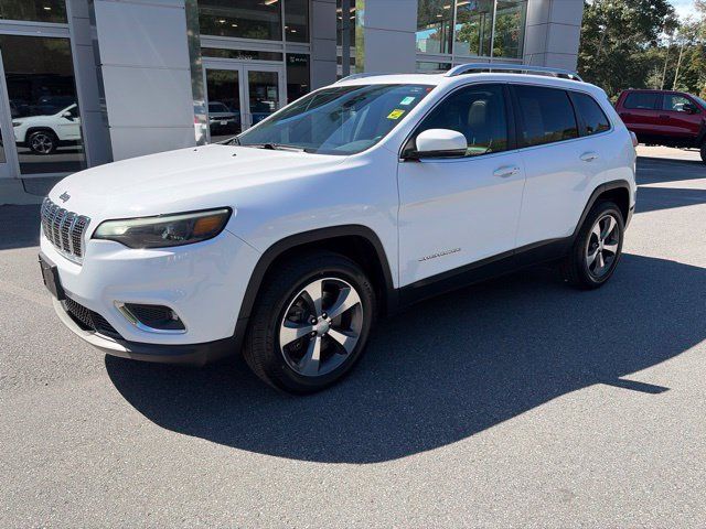 Used 2019 Jeep Cherokee Limited AWD/4WD image 2