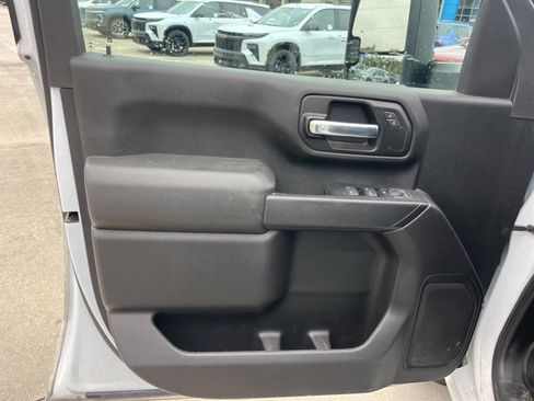 Used 2023 GMC Sierra 2500 Pro w/ Convenience Package image 13