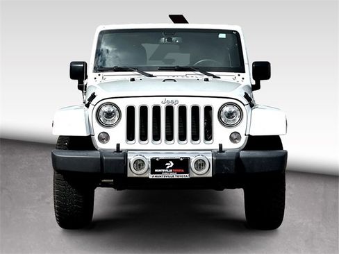 Used 2017 Jeep Wrangler Unlimited Sahara w/ Connectivity Group image 3