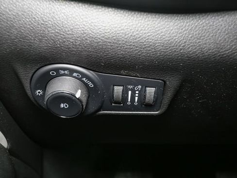 Used 2023 Jeep Compass Limited AWD/4WD image 34