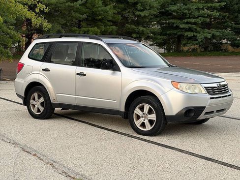 Used 2010 Subaru Forester 2.5X AWD/4WD image 8