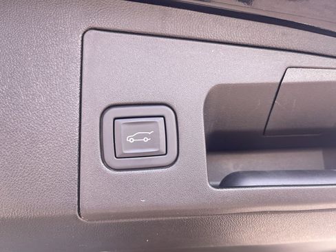 Certified 2023 Cadillac XT5 Sportv w/ Technology Package image 8