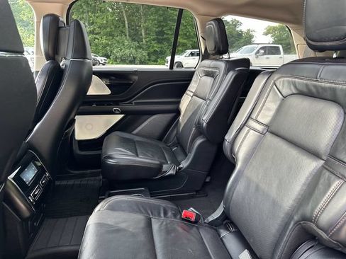 Used 2020 Lincoln Aviator Reserve w/ Equipment Group 202A AWD/4WD image 19