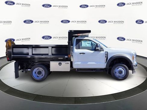 New 2025 Ford F550 4x4 Regular Cab Super Duty image 7
