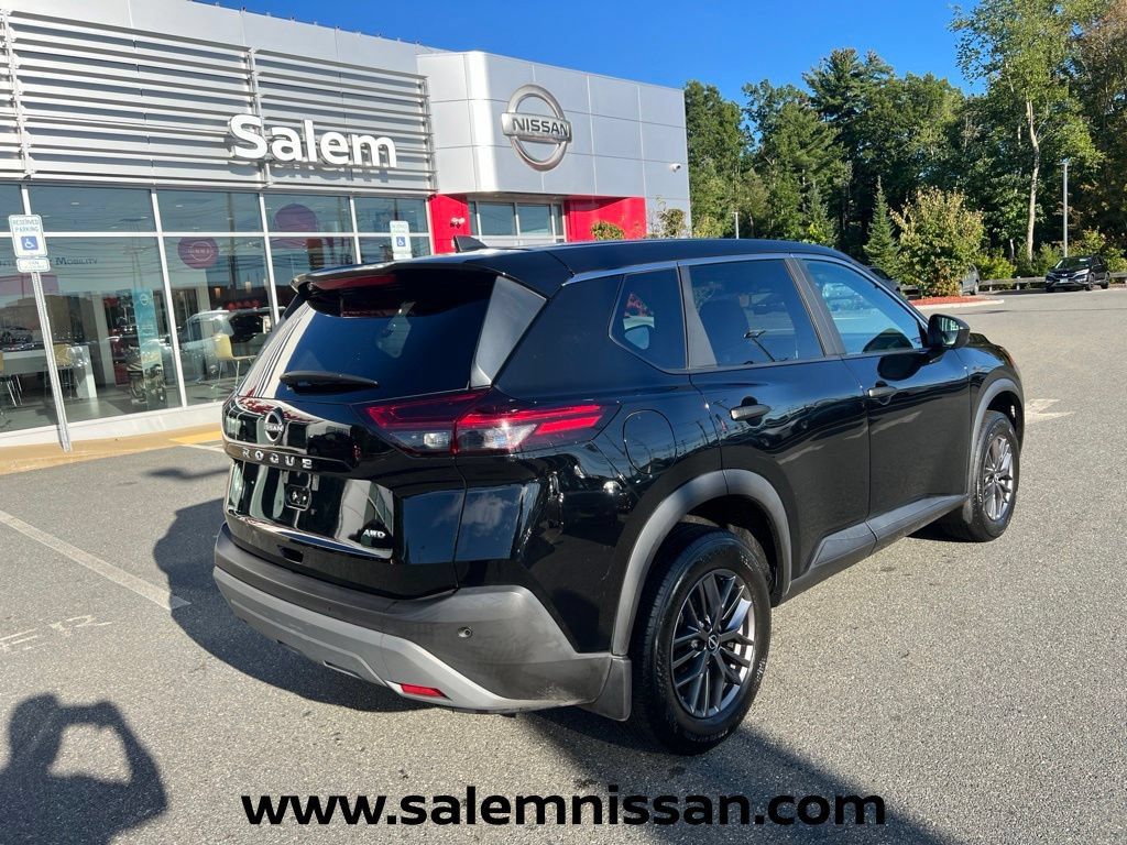 Used 2023 Nissan Rogue S AWD/4WD image 7