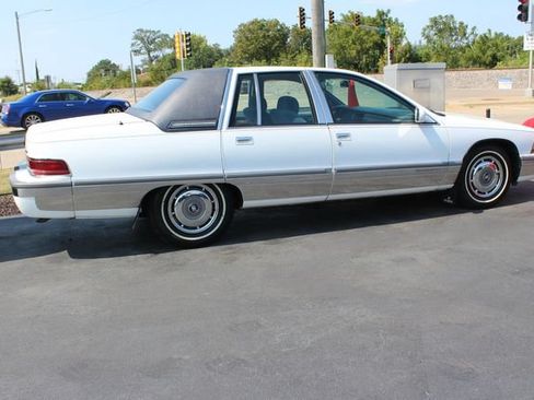 Used 1996 Buick Roadmaster Limited RWD image 5