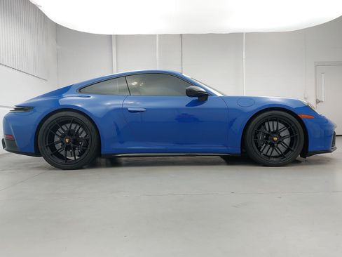 Certified 2025 Porsche 911 Carrera 4 GTS AWD/4WD image 8