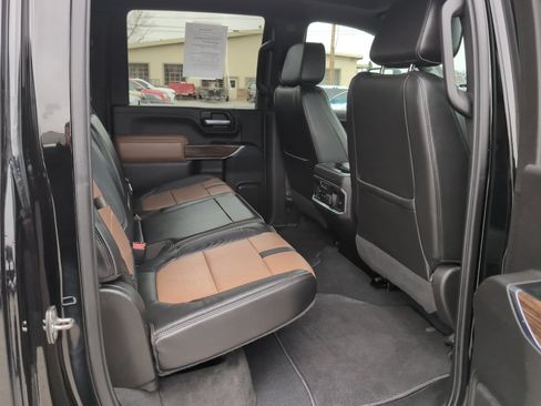 Used 2023 Chevrolet Silverado 2500 High Country image 20