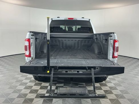 Used 2022 Ford F150 Lariat AWD/4WD image 8