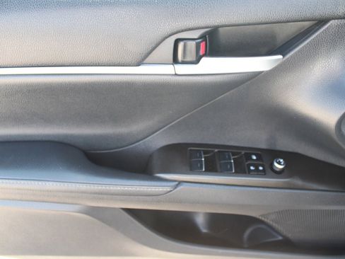 Used 2023 Toyota Camry XSE image 27