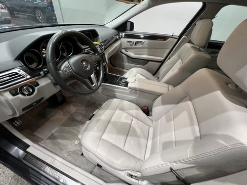 Used 2016 Mercedes-Benz E 350 4MATIC Sedan image 24