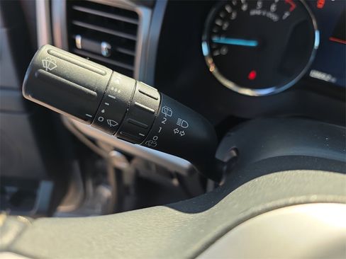 Certified 2023 Ford Expedition Max XLT image 21