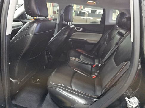 Used 2022 Jeep Compass Limited image 4