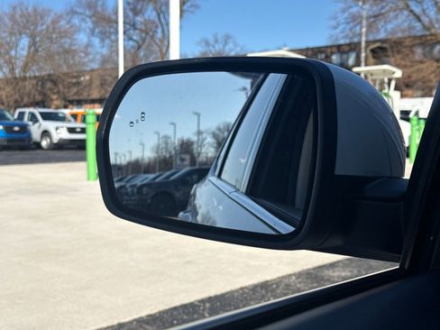 Used 2024 Ford Edge SEL image 40