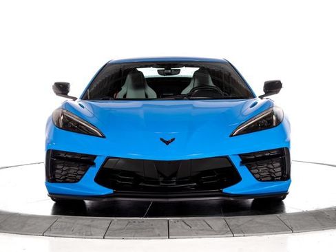 Used 2021 Chevrolet Corvette Stingray Convertible w/ Z51 Performance Package RWD image 9