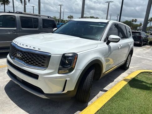 Used 2021 Kia Telluride LX FWD image 1