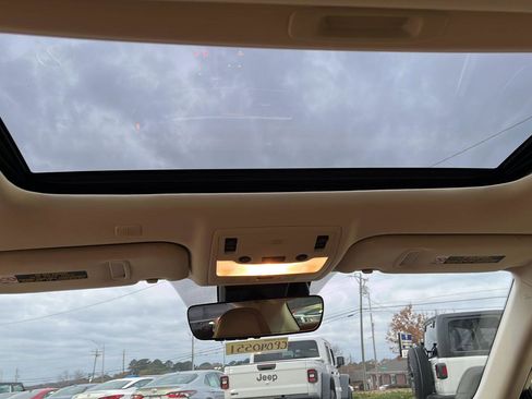 Used 2020 Lexus IS 300 AWD w/ Premium Package image 11