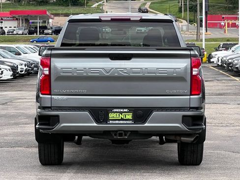 Used 2020 Chevrolet Silverado 1500 Custom w/ Custom Value Package AWD/4WD image 6