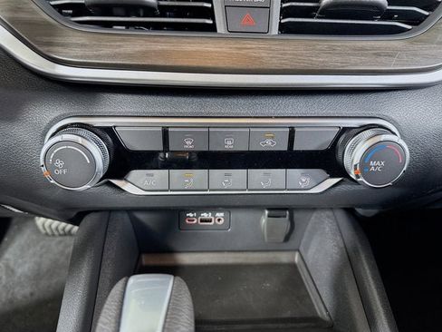 New 2026 Nissan Altima 2.5 SV FWD image 15