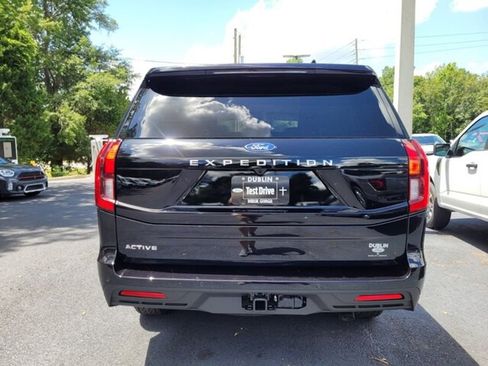 New 2025 Ford Expedition Active image 12
