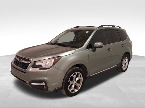 Used 2017 Subaru Forester 2.5i Touring w/ Popular Package #2 image 8