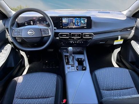 New 2027 Nissan Sentra SV w/ Floor Mat Package FWD image 5