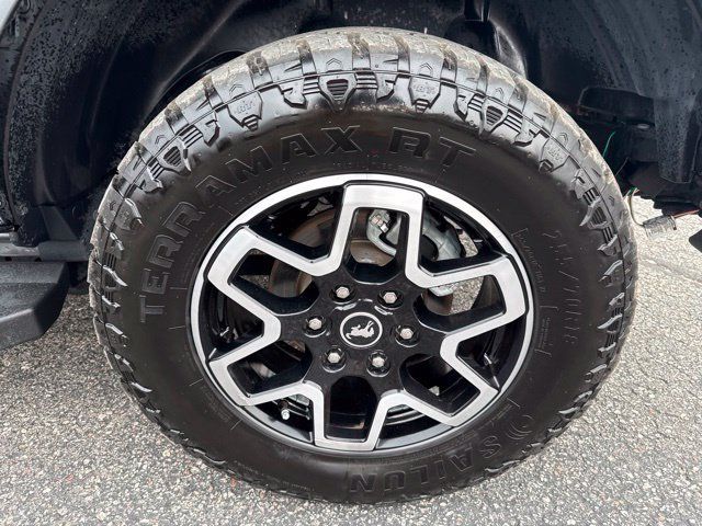 Used 2022 Ford Bronco Outer Banks AWD/4WD image 12