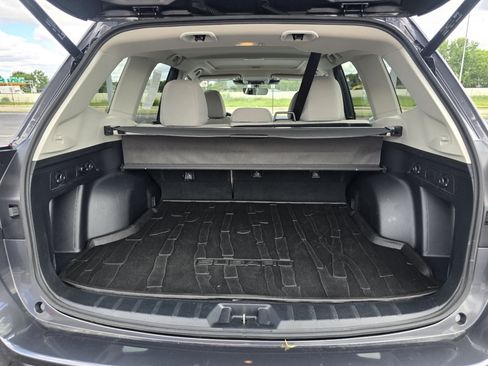 Used 2024 Subaru Forester Premium AWD/4WD image 19