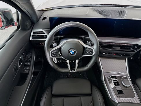 Used 2025 BMW 330i Sedan w/ M Sport Package image 24